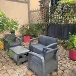 2 chambres et une terrasse à Paris!